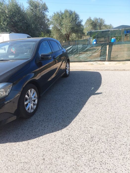Mercedes-Benz A180