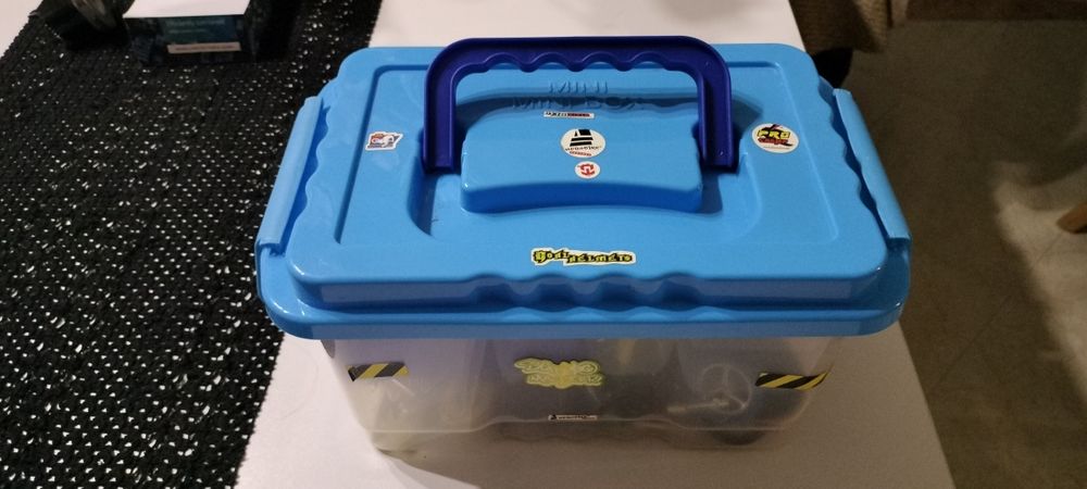 Conjunto de mini skates, bike e acessórios