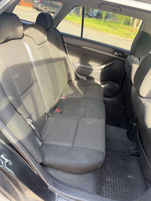 Toyota Avensis 2.2 dcat 177km 2006