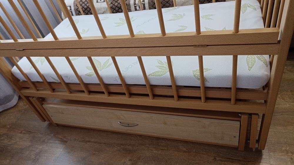 Дитяче ліжко маятник