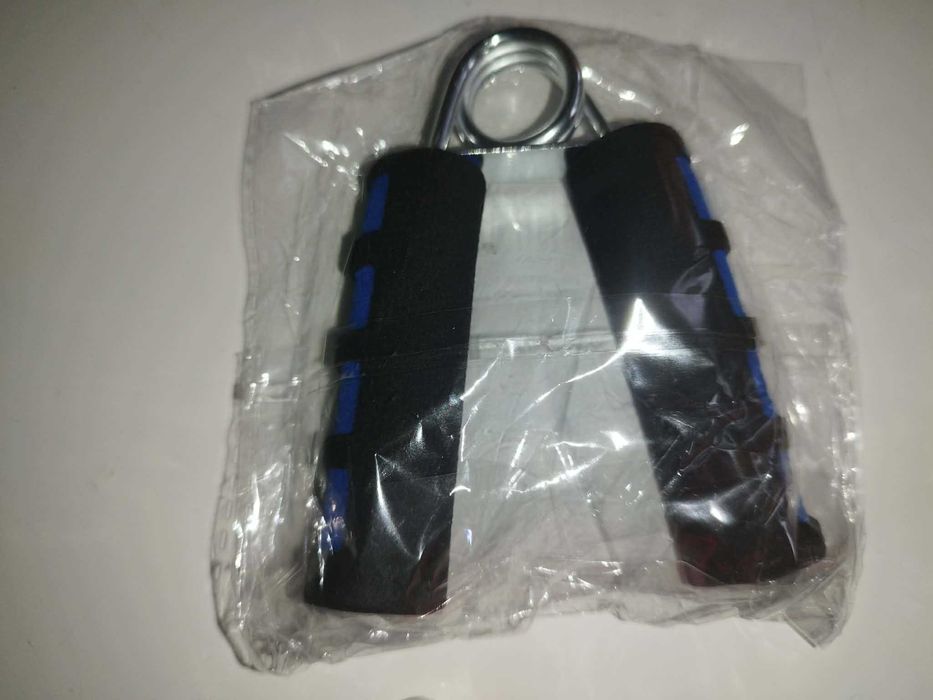 Przyrząd do trenowania przedramienia / ściskania