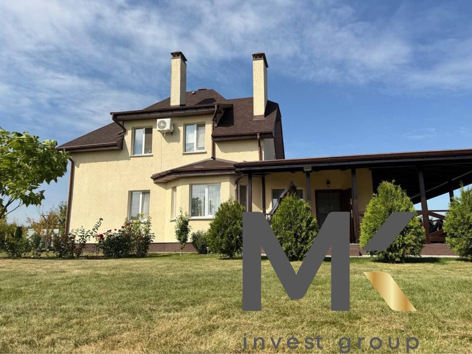 Затишний будинок для родини у Березівці.