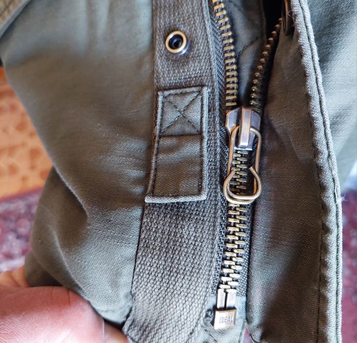 Куртка танкер М65 від бренду SUPERDRY
SUPERDRY. Утеплена.
Стан добрий,