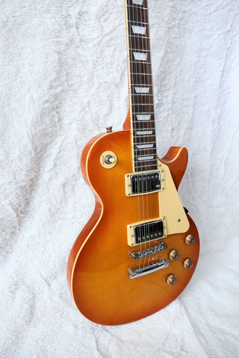 gitara elektryczna Arrow LP 22 Amber Rosewood/Cream z dodatkami