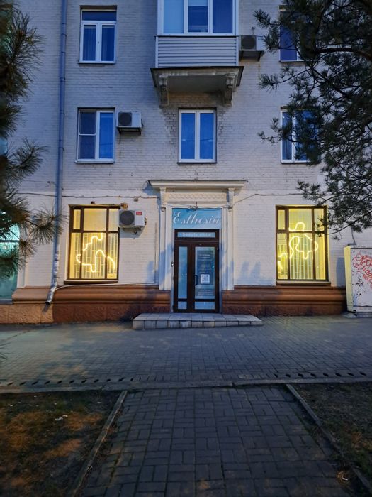 Аренда кушетки бьюти мастеру на 15/30 дней