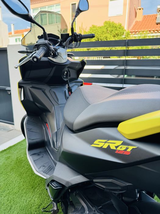 Aprillia SR GT sport 125
