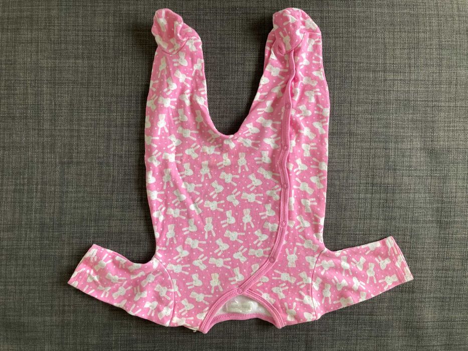 Pajacyk, śliniak oraz skarpetki, 0-3 miesiace