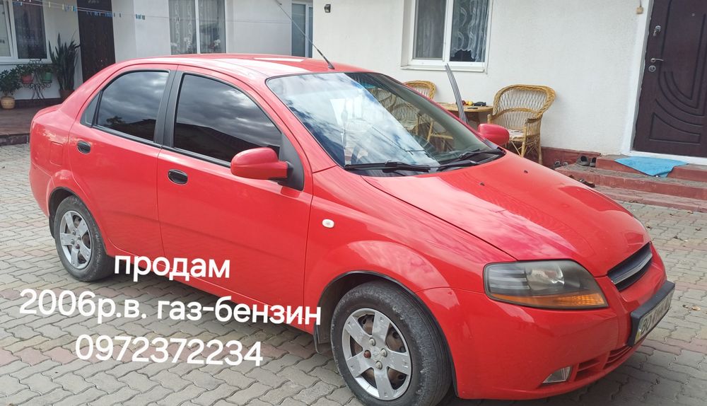 Автомобіль шевроле авео