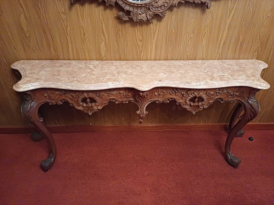 Móveis de estilo clássico