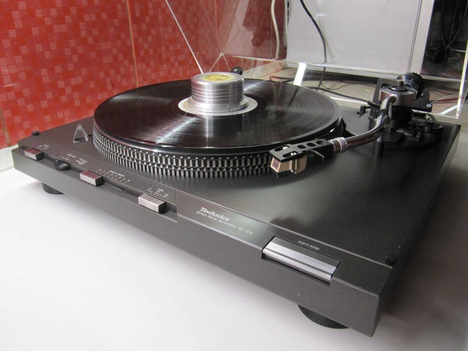 TECHNICS SL-D3 HI-FI *Direct-Drive/Automatic – METALLICS Line HI-FI