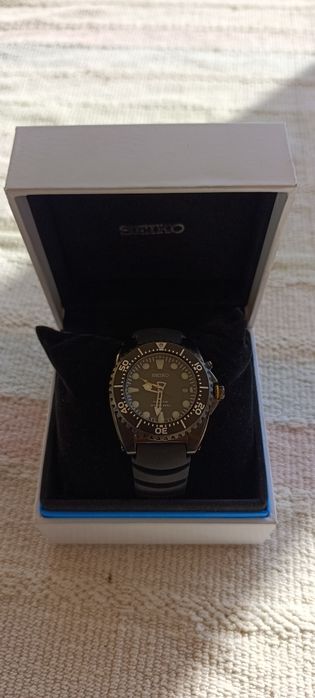 Seiko kinetic diver SKA427P2