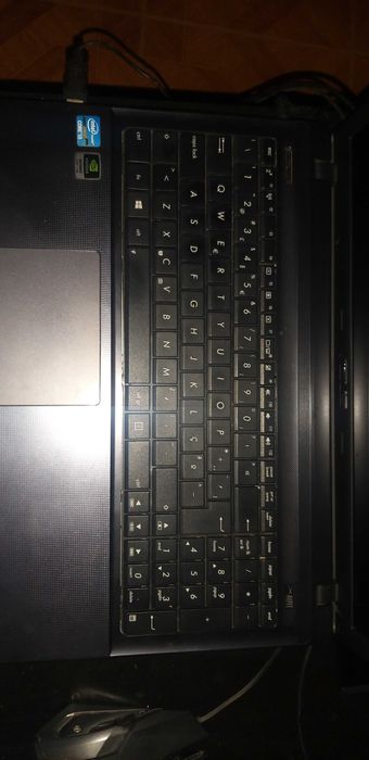 Vendo portatil Asus