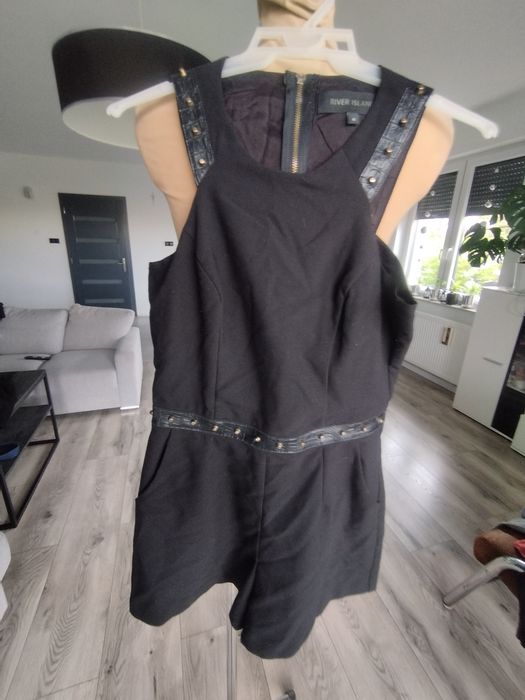 R.36 czarny kombinezon River Island ćwieki na lato