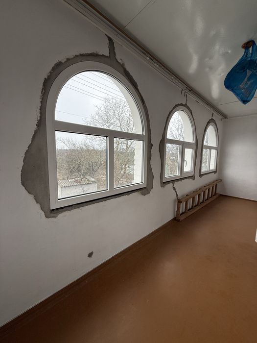 Дачний будинок продаж