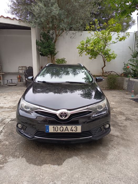 Toyota Auris touring sports 1.4 d-4d