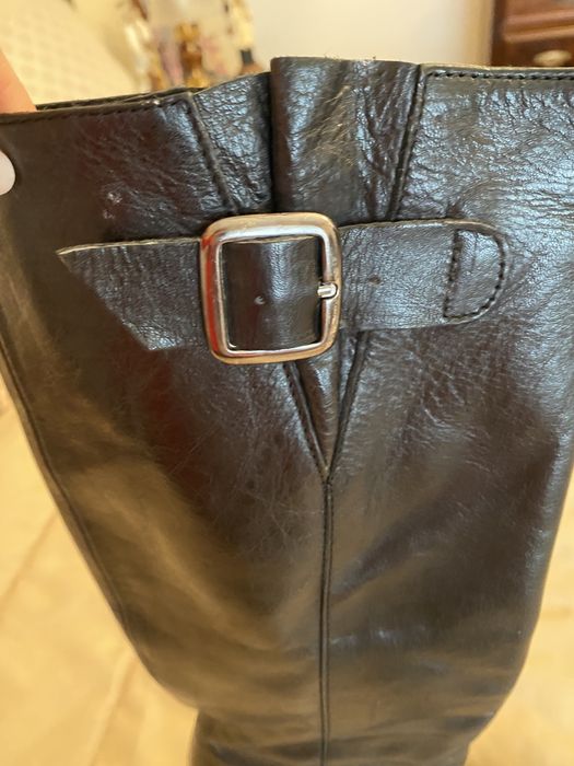Botas em pele pretas, 38, nunca usadas