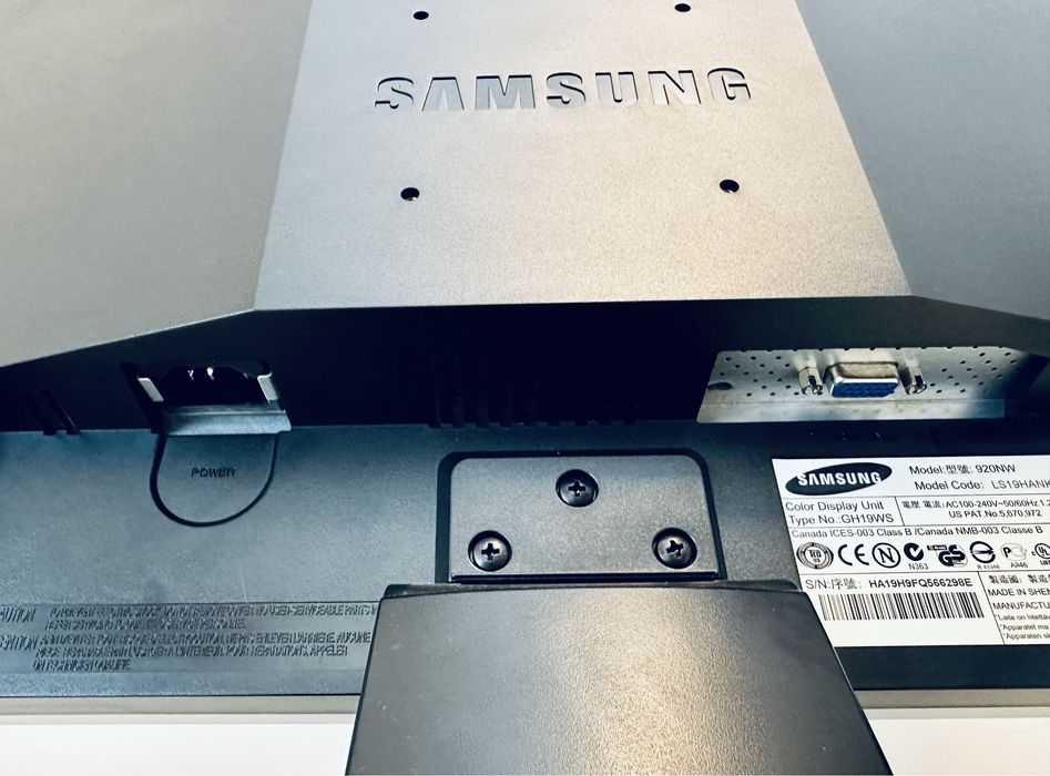 Samsung SyncMaster 920NW 19"425907050796830722