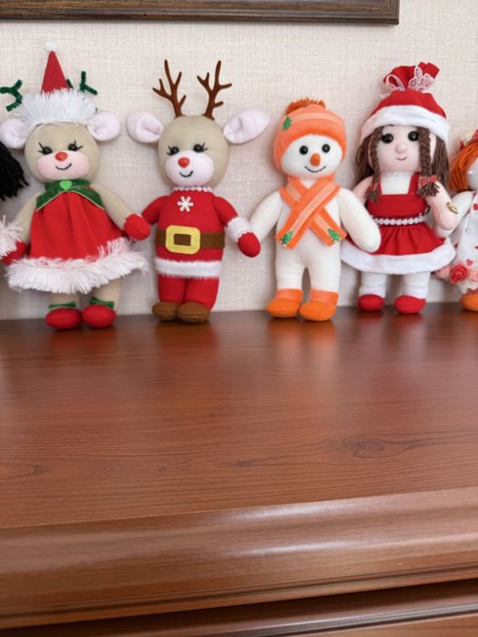 Іграшки, зроблені з любовʼю та натхненням.
