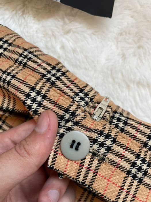 Продам спідницю в клітинку Burberry nova check