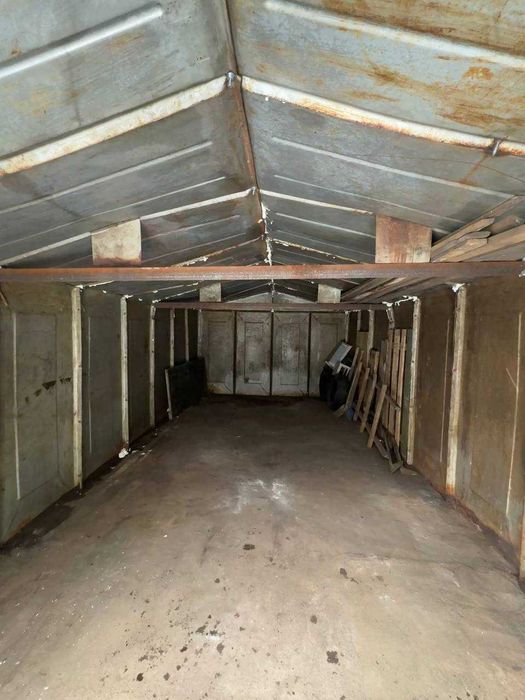 Оренда металевого гаража в центрі міста Черкаси