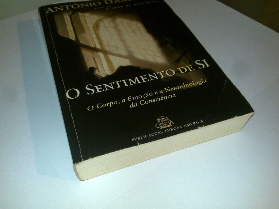 o sentimento de sI  (antónio damásio) 11ª edição 2000 livro