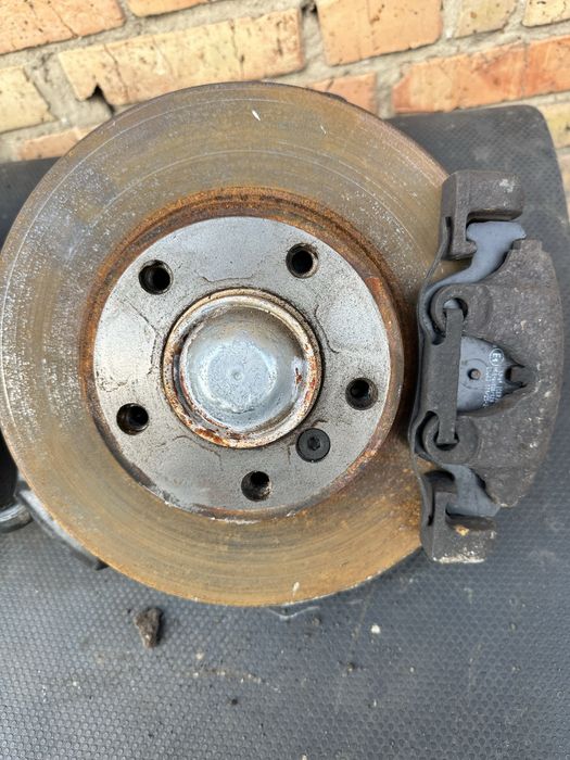 Ступицы в сборе Bmw e46 1.9 бенз