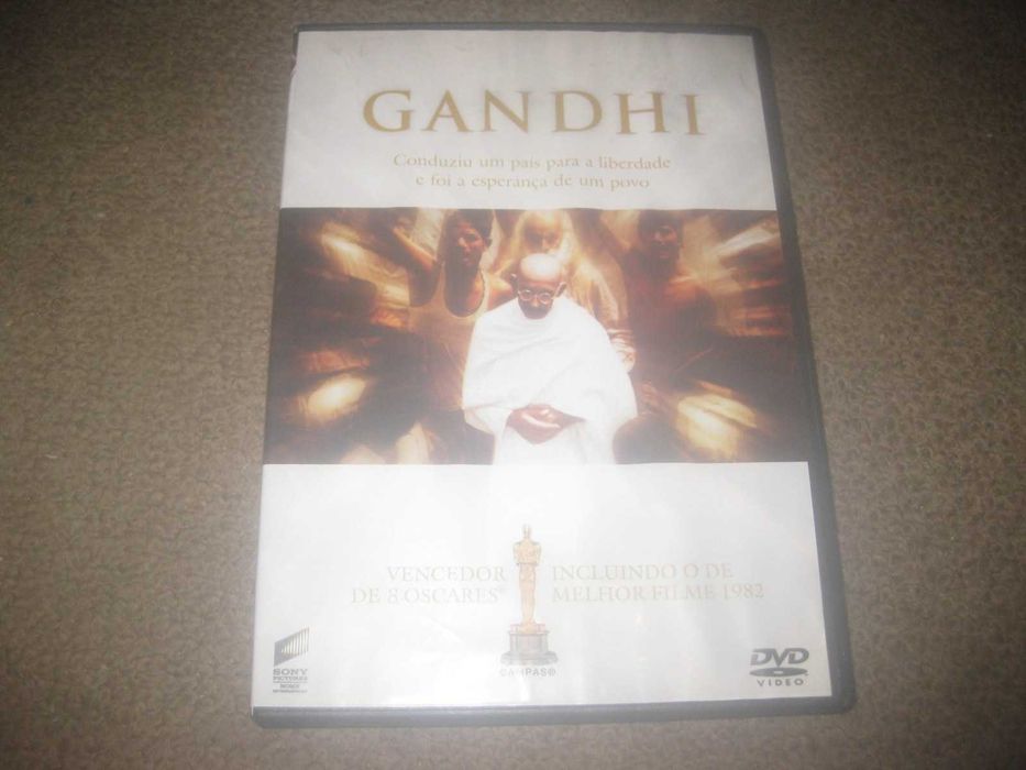 DVD Gandhi" com Ben Kingsley