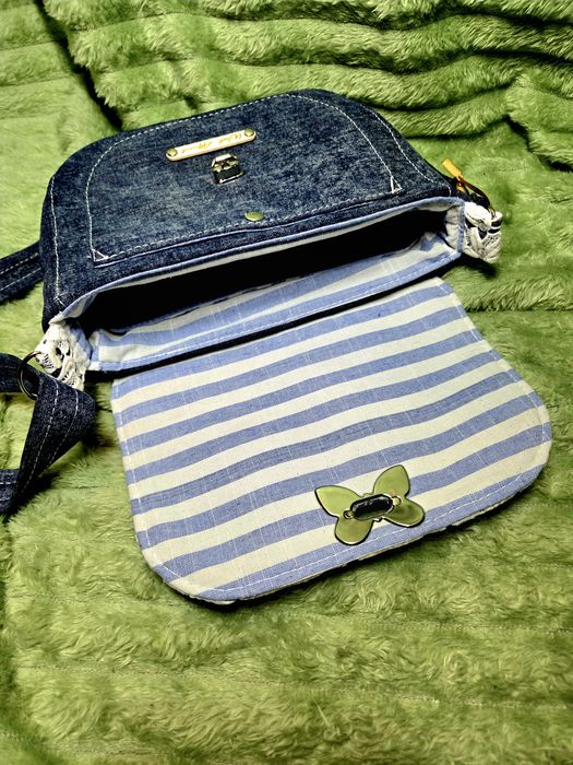 Torebka z klapką na ramię