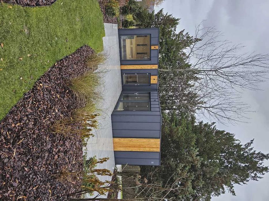 Sauna ogrodowa salon strefa spa jacuzzi