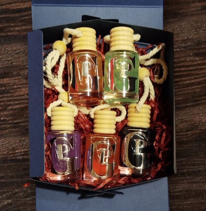 Ароматизатор в авто, з яскравими ароматами