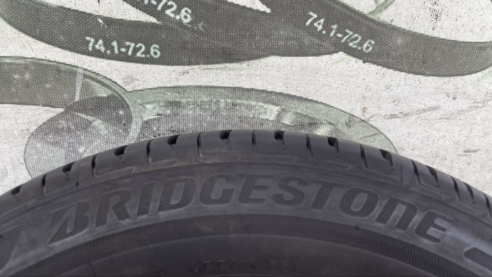 Летние шины 185/60/15 Bridgestone