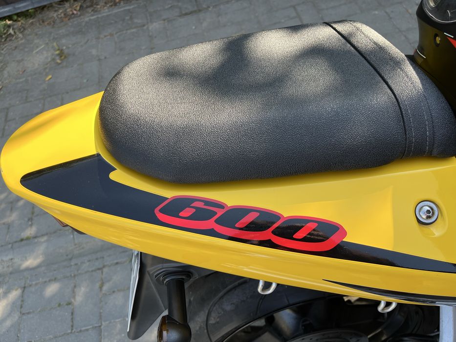 Suzuki GSX-R 600 2001