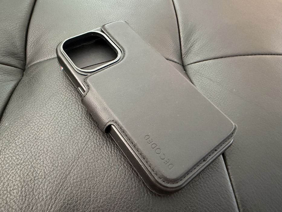 Decoded - oryginał / original - iPhone 14 Pro - etui / case