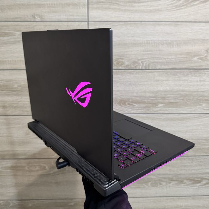 Ігровий ноутбук Asus Rog Strix G15 Rtx 2060, i7 9750, 240Hz