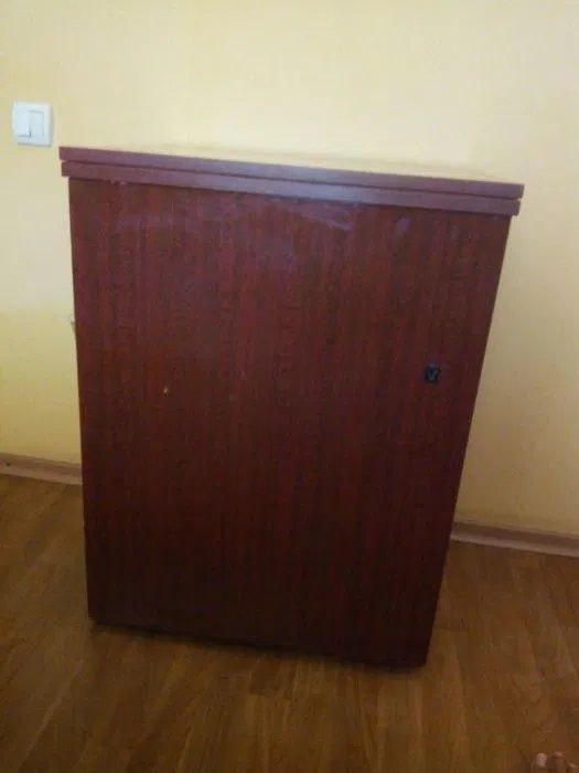 Рабочая Швейная машинка Чайка 142-М, ножным механическим приводом