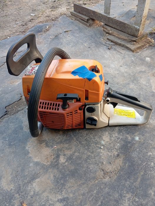 Бензопила подобіє STIHL  (Китай) в робочому стані