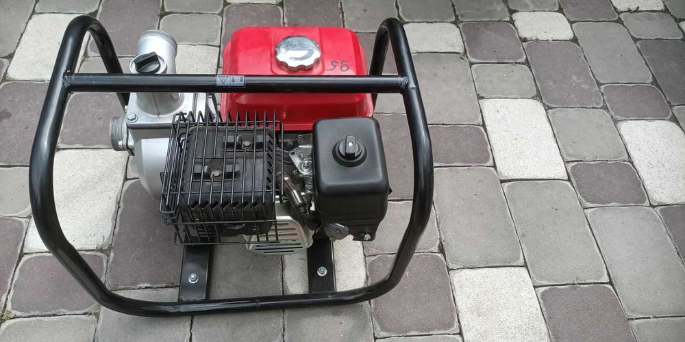 Мотопомпа Бензинова нова