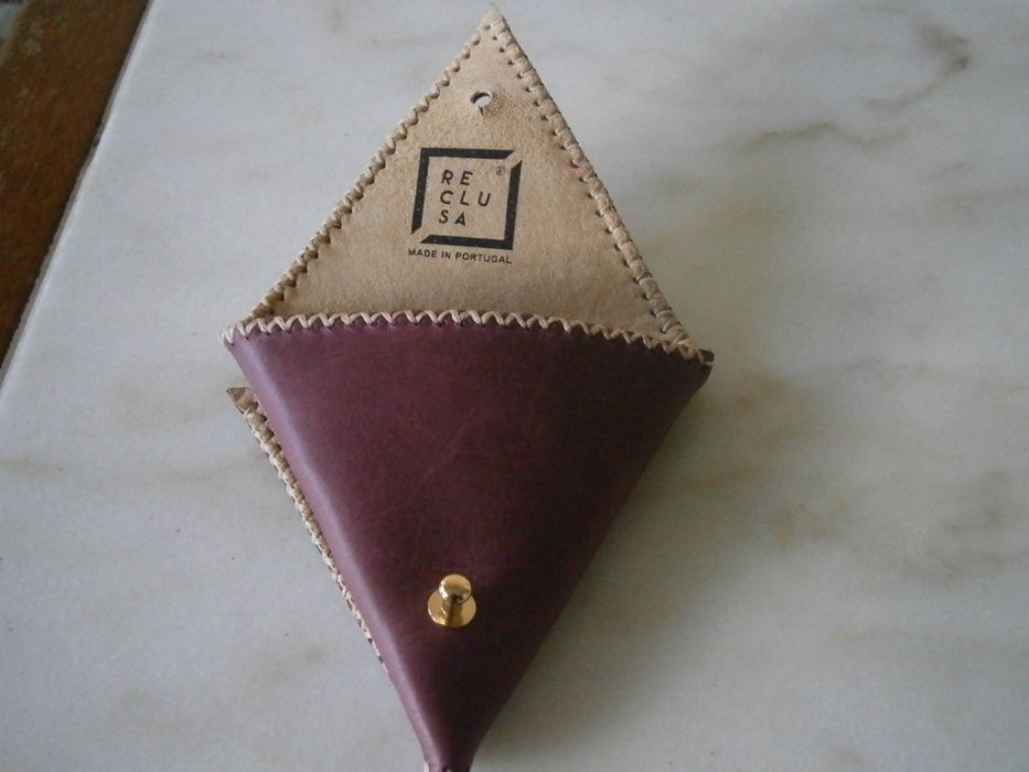 Carteira/porta moedas triangular em pele genuina, NOVA