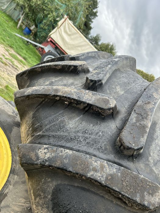 Sprzedam koła John Deer opony 2017r