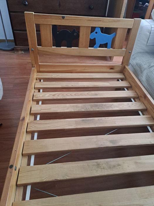 Cama de criança ikea