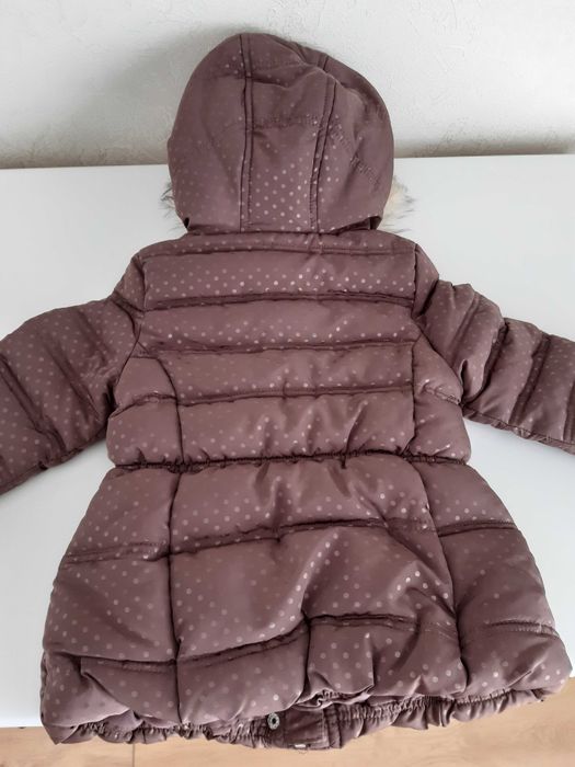 Продам теплу курточку для дівчинки