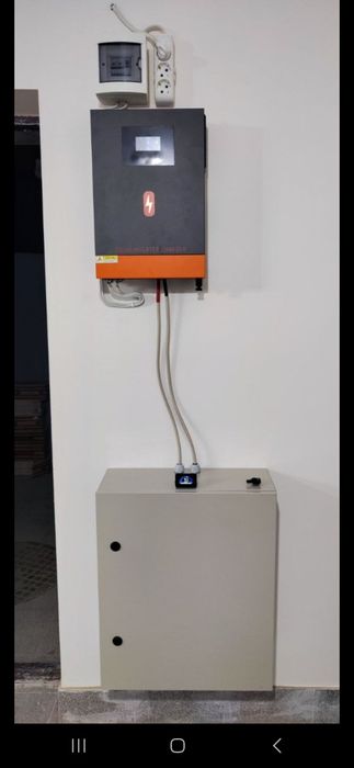 Монтаж гібридних інверторів сонячних панелей Deye, Axioma  СЕС