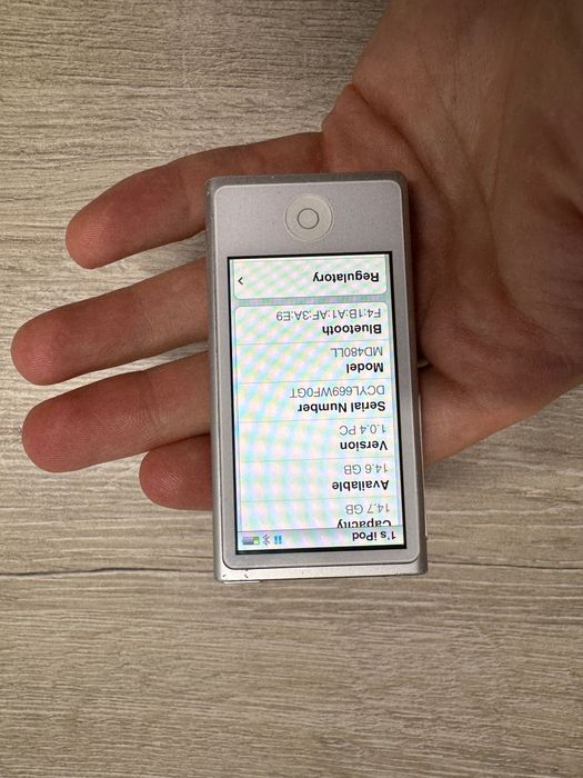 Apple iPod nano 7 16Gb silver mp3 плеєр