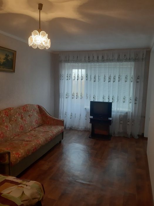Подубово 1, 2х кім. кв. в центрі, 40 років, ПШС