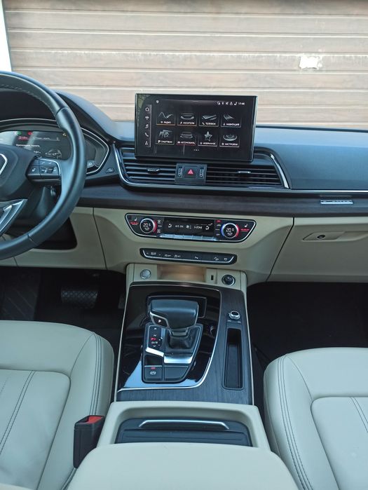 Продам Ауди Q5 в хорошому стані не бита не крашена