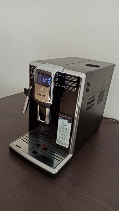 Кавомашина Philips Series 5000 EP5310