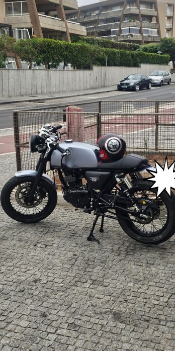 Mash Café Racer 125 Silver Edition