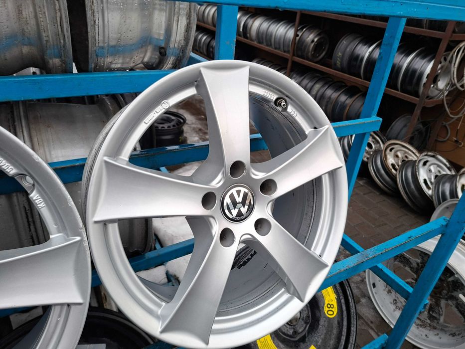 Диски Dezent 5/120 R17 8J ET30 Фольцваген Т5 БМВ .