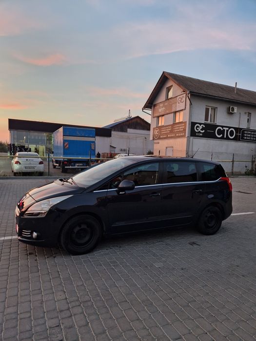 Продам Peugoet 5008