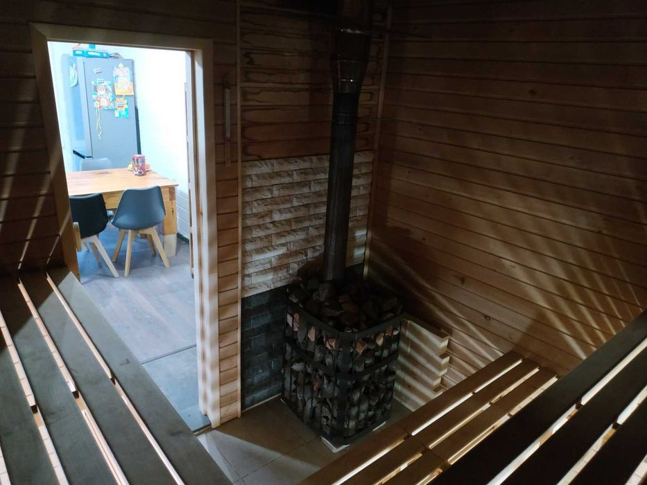 Будинок з басейном і сауною (входить у вартість)  біля Ходосівки